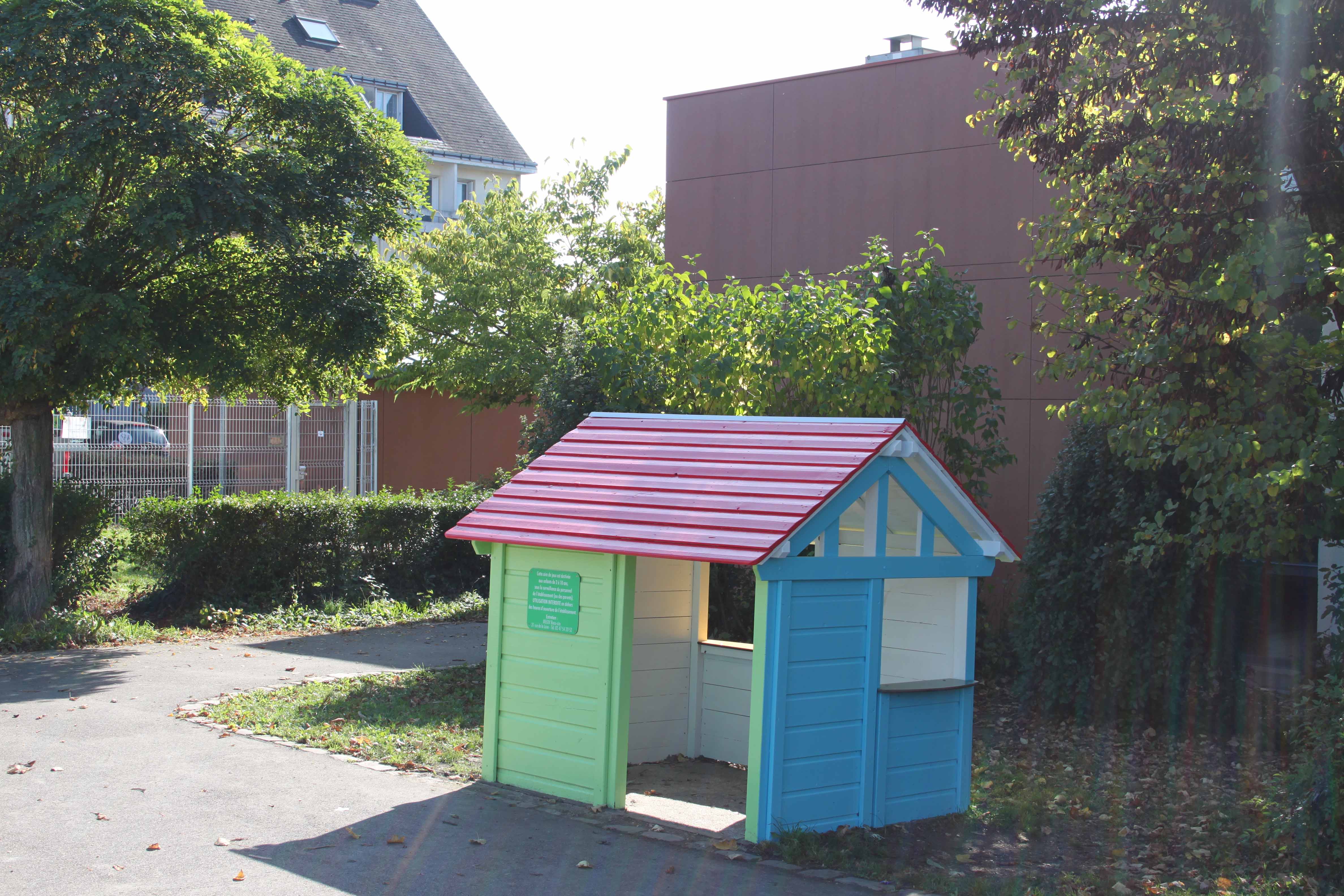 petite maison d'enfant restaurée à l'IRECOV